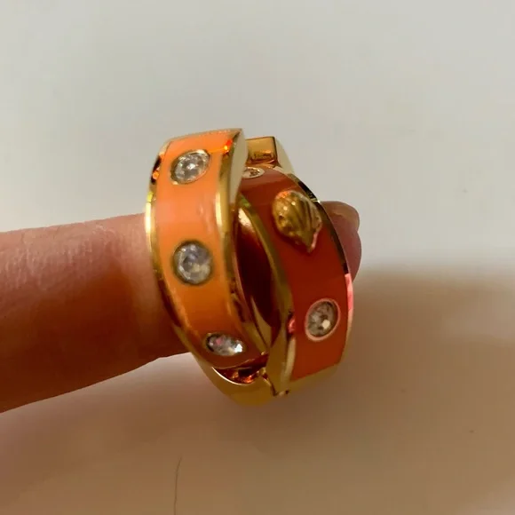 KURT GEIGER LONDON Eagle Enamel Huggie Hoop Earrings - Picture 9 of 9